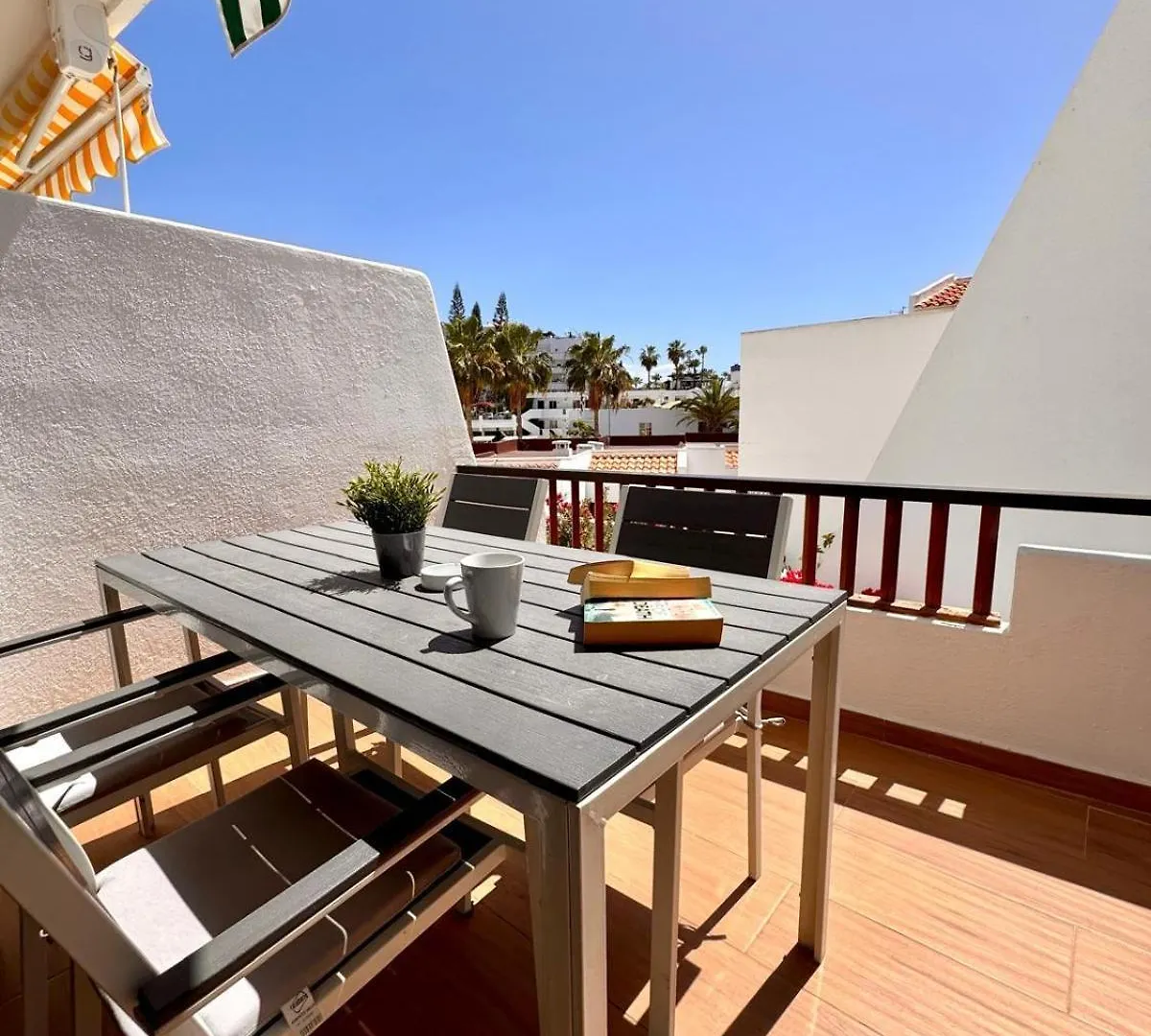 Inside Club Atlantis Resort- Fabulous Bungalow Costa Adeje  0*, Costa Adeje (Tenerife) Espanha